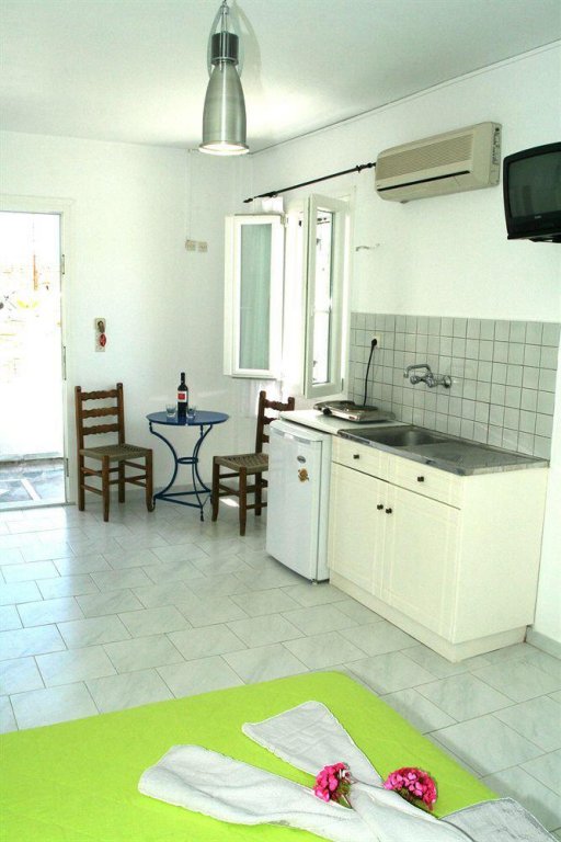 Фото Mirsini Studios & Apartments