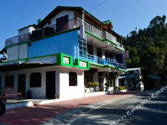 Фото Sahaj Hotel