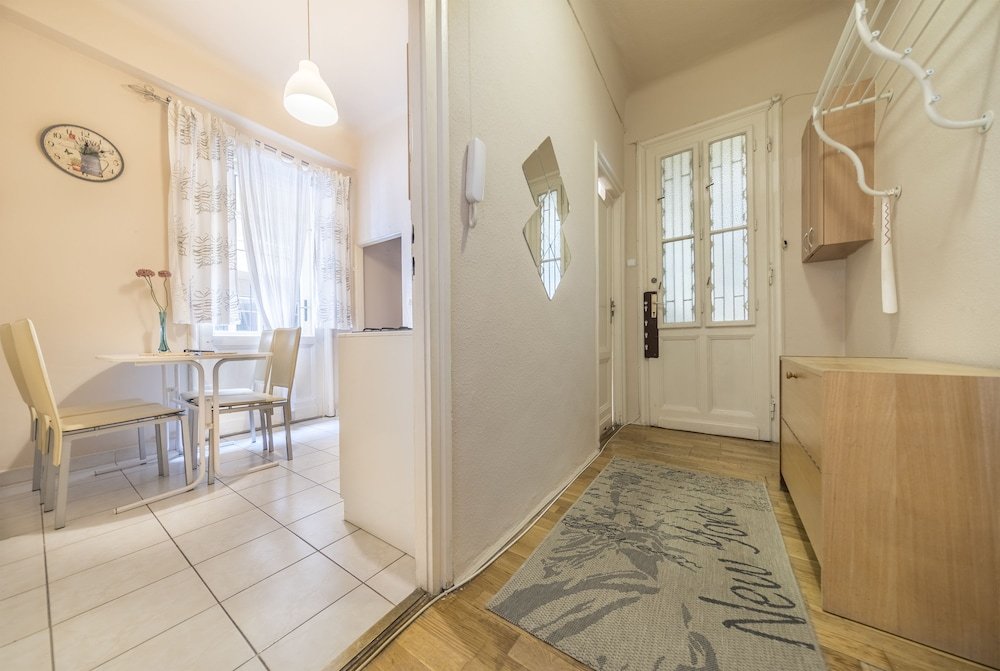 Фото Fakés Apartman