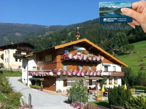Гостиница Hotel Pension Schmittental в Цель-ам-Зе