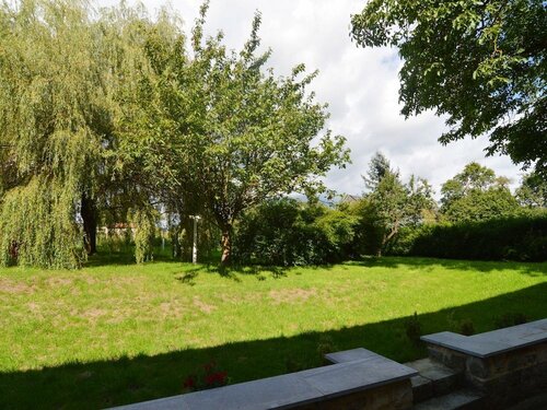 Гостиница Inviting Holiday Home in Beauraing With Garden, Terrace, BBQ