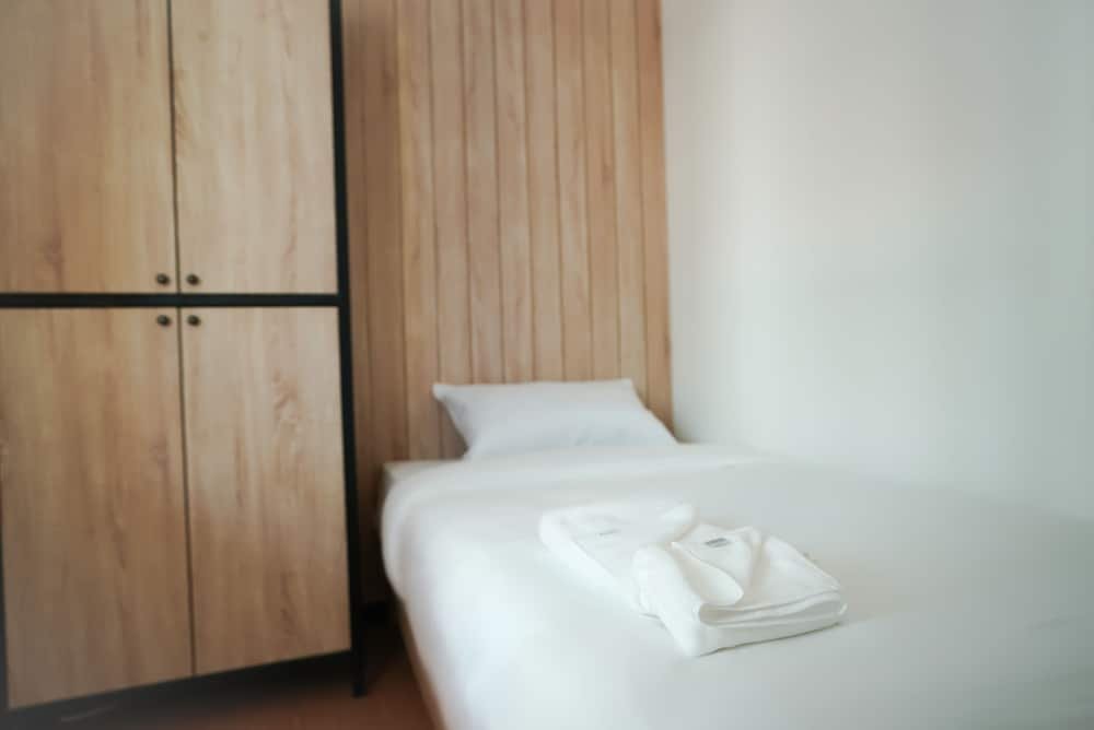 Фото Siam Subway Hostel and Café