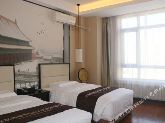 Фото China Electronics Huajing Business Hotel