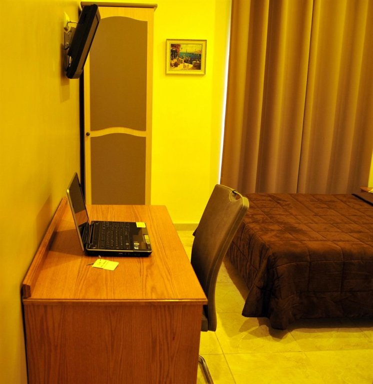 Фото Hotel Parisien