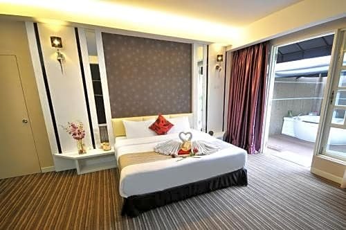 Фото The Sterling