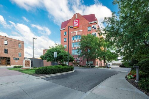 Гостиница Red Roof Inn Plus+ Columbus Downtown - Convention Center в Колумбусе