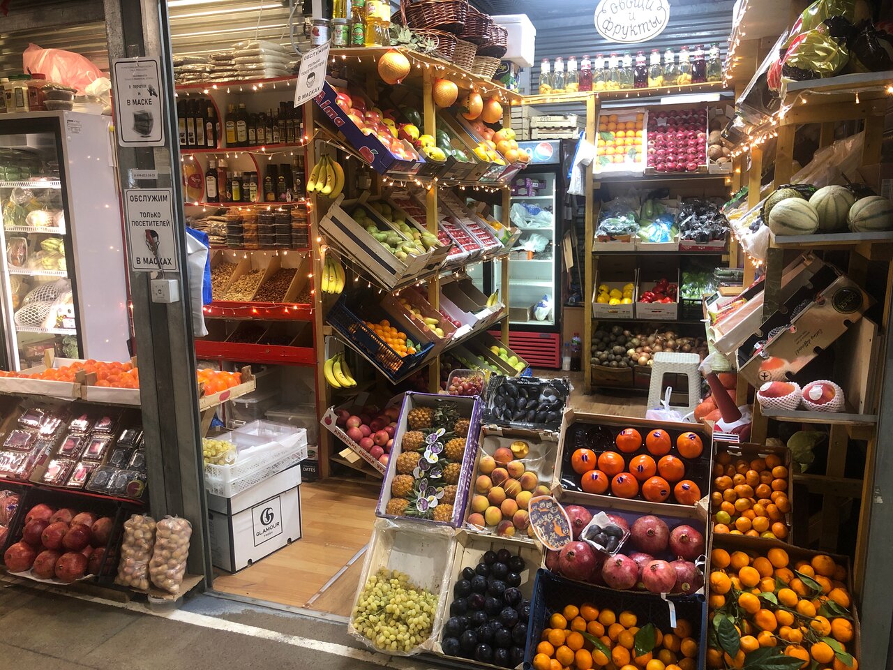 Файл:Kuznechny Market SPB 01.jpg - Википедия