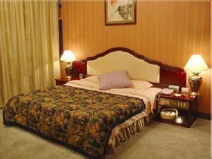 Ramada Yichang Hotel (Hubei Province, Yichang City, 夷陵大道), hotel