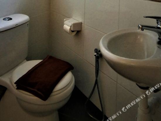 Фото Hotel Longhouse