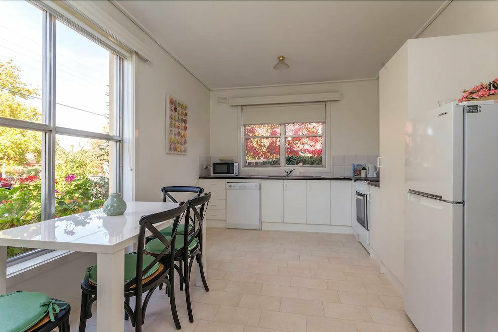 Hotel Twelve Errard, Ballarat, photo