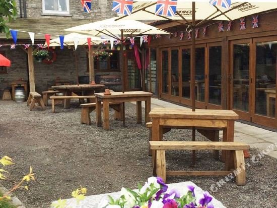 Фото The Cross Keys Inn