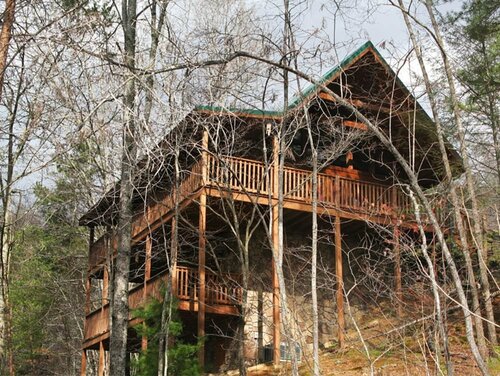 Гостиница Running Bear, 2 Bedrooms, Hot Tub, Gas Fireplace, Pool Table, Sleeps 8