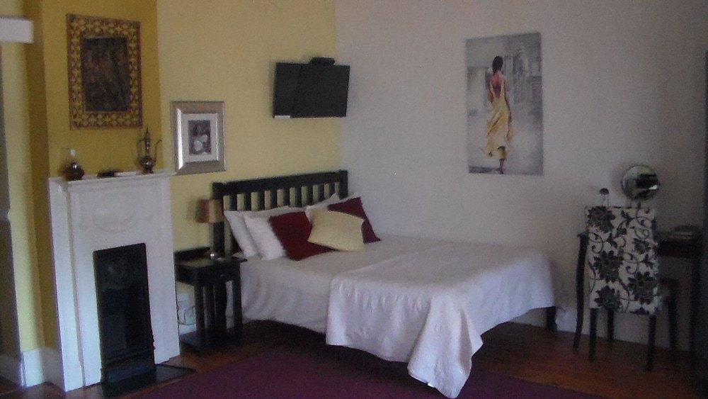 Фото The 3 Chimneys Guest House