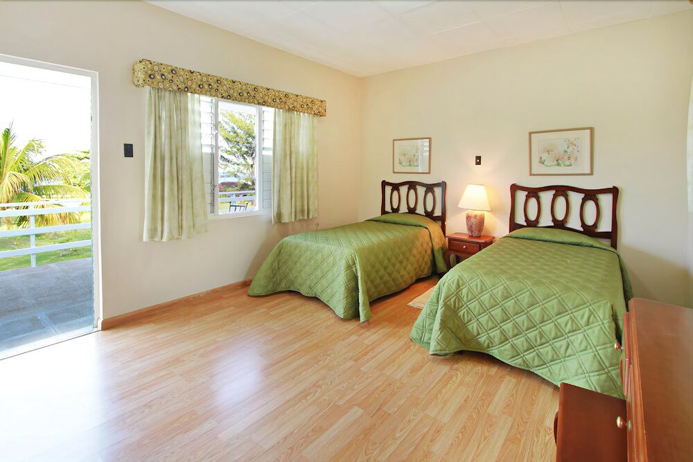 Фото Miramar Villa