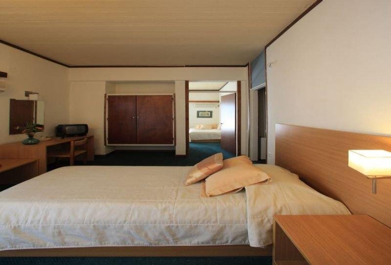 Фото Dioscouri Hotel