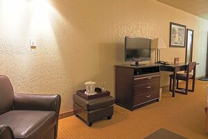 Гостиница Ramada by Wyndham Lloydminster