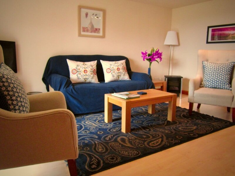 Гостиница Dolphin Bay Suites