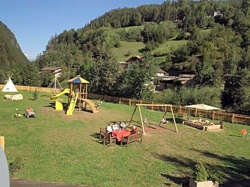 Фото Apartment Hotel Elvis