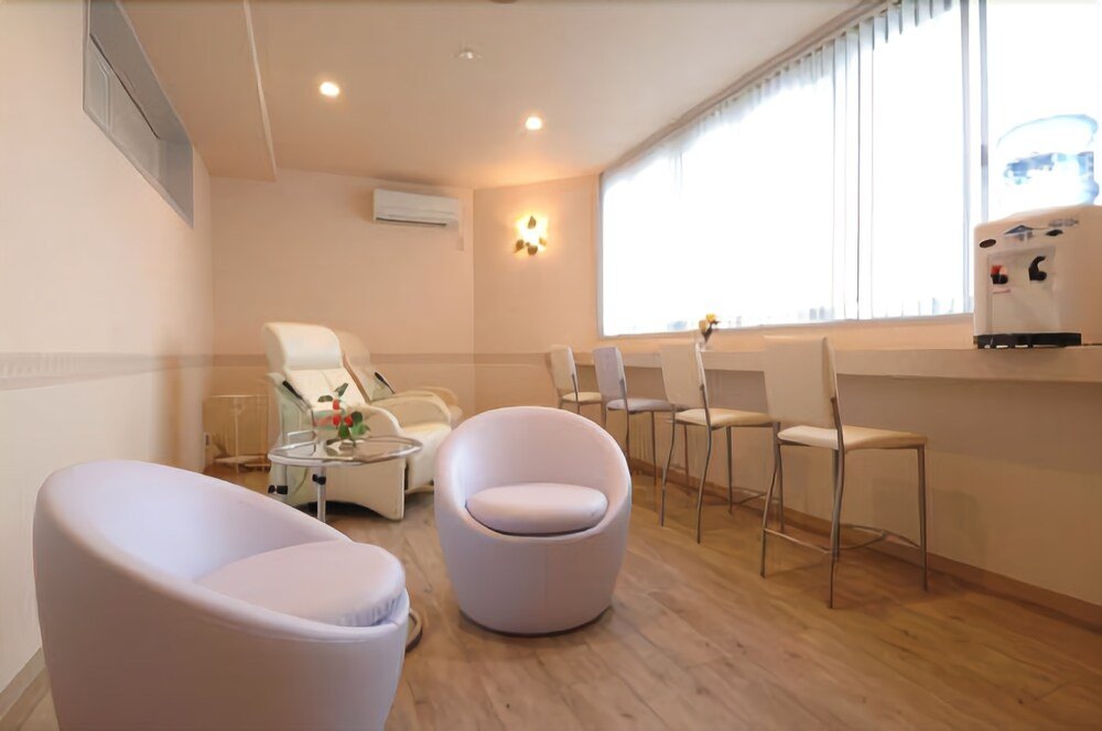 Фото Wind City Hotel