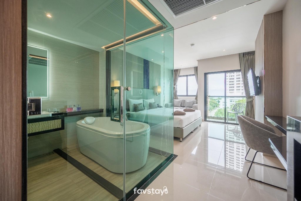 Фото The TJ Hotel