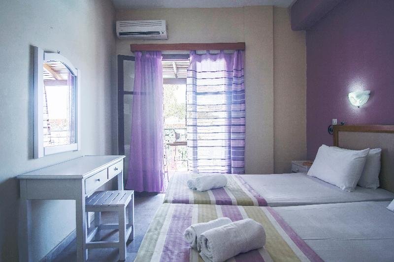 Фото Island Beach Resort - Adults Only