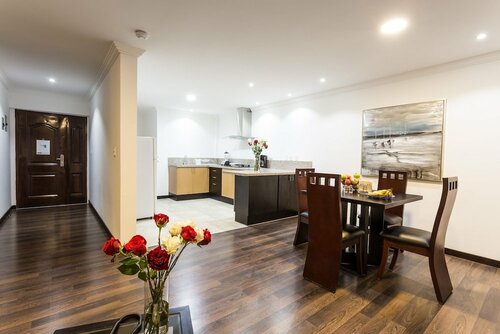 Гостиница Gaviota Apartments & Suites в Куэнке