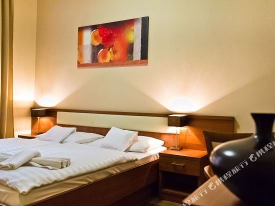 Фото Oliva Hotel & Restaurant