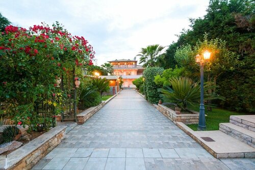 Villa With 5 Bedrooms in Kitsi, With Private Pool, Enclosed Garden and Wifi