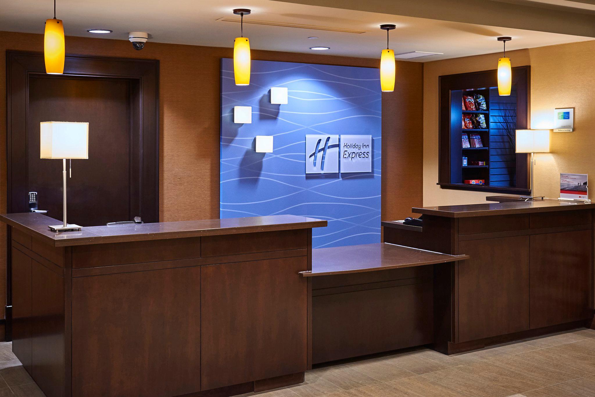 Фото Holiday Inn Express Hotel & Suites Timmins