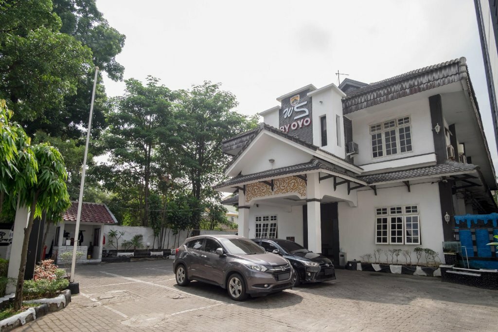 Hotel Wisma Sudirman by Oyo Rooms, Medan, photo