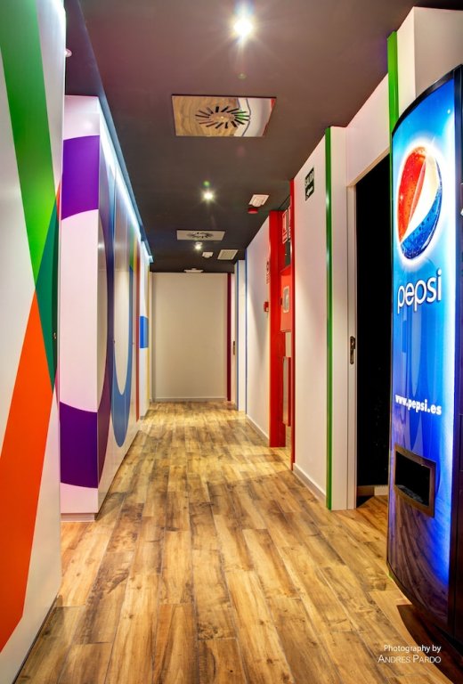 Фото Urban Youth Hostel