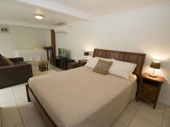 Гостиница Hillcrest Guest House Cooktown