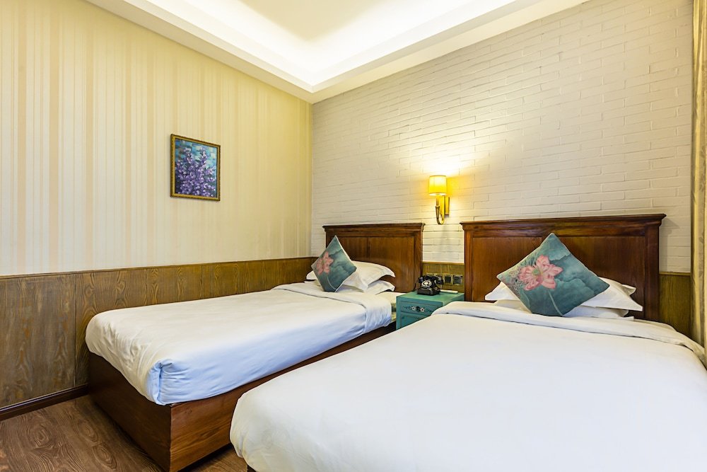 Фото Wuyang Boutique Hotel - Hefang Street