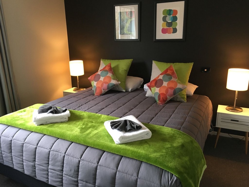 Фото Arrowtown Motel Apartments