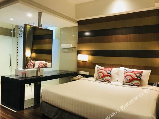 Фото 64395989924