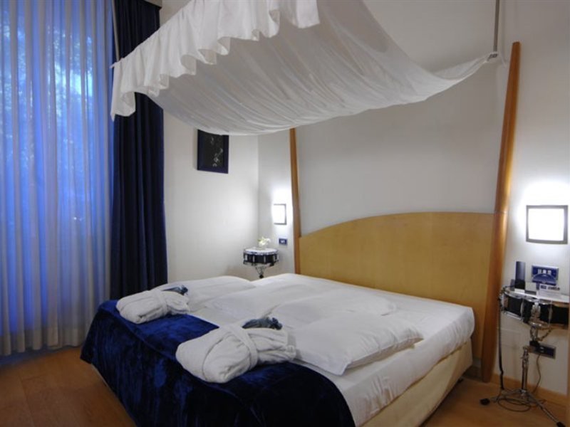 Фото Hotel Franklin Feel The Sound