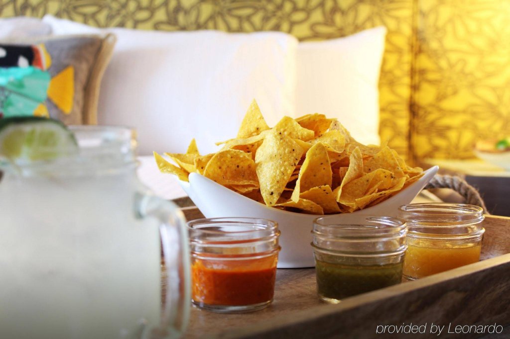 Фото The Curtis Denver - a DoubleTree by Hilton Hotel