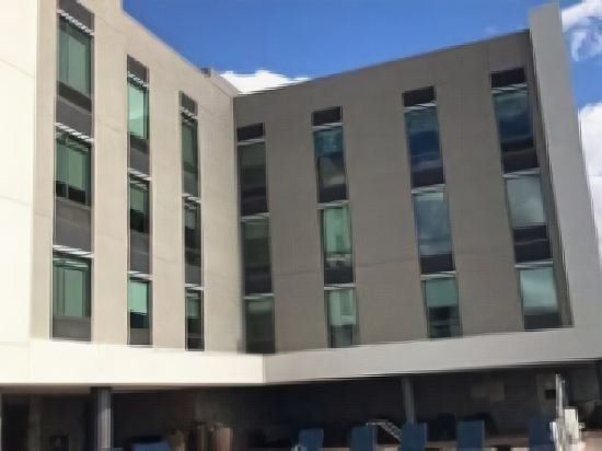 Фото Hampton Inn & Suites Anaheim Resort Convention Center