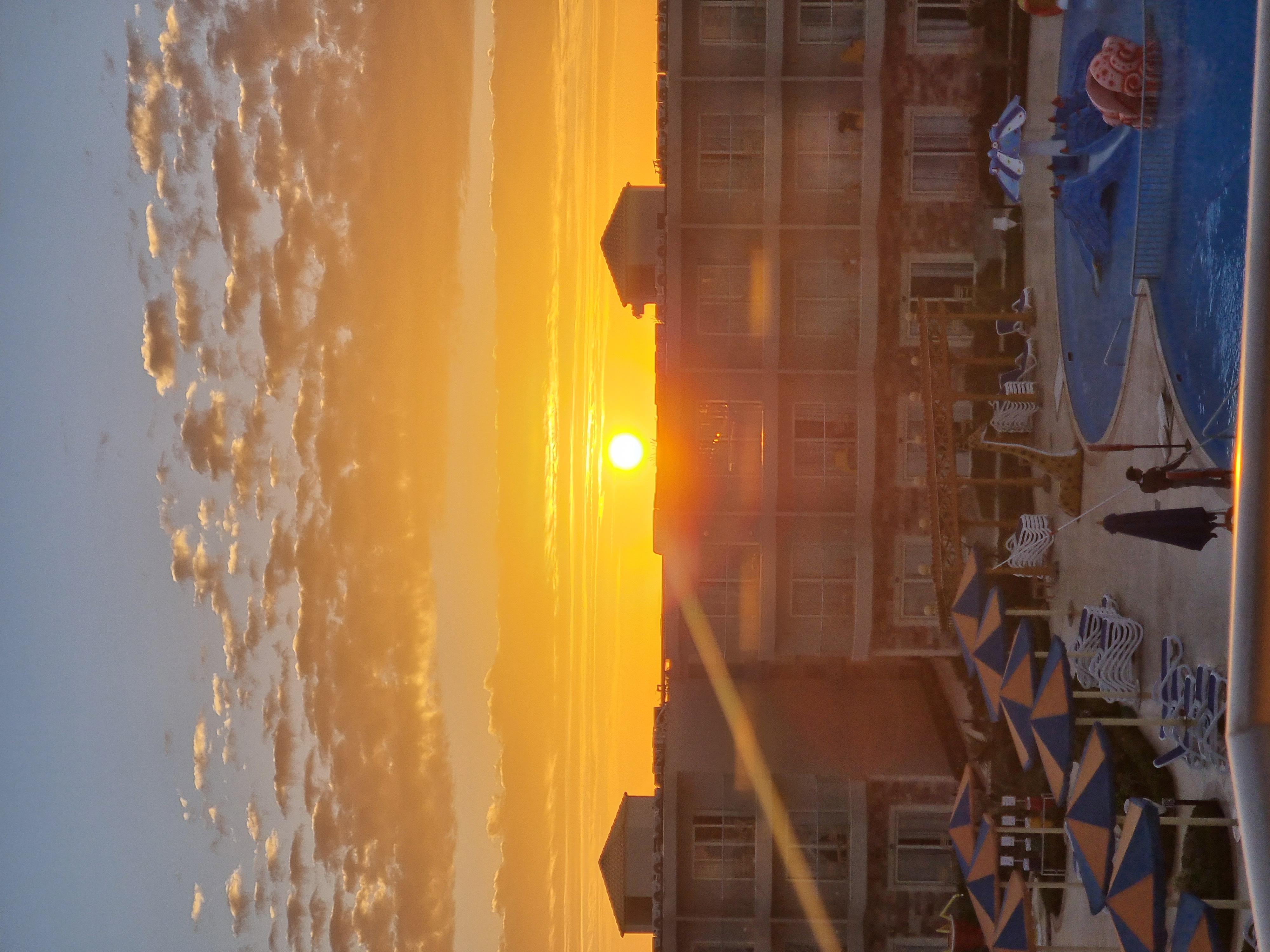 Фото Hawaii Paradise Aqua Park Resort