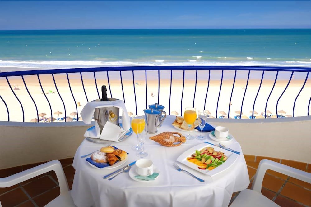 Фото Hotel Playa Victoria