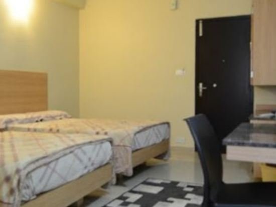 Фото Hotel B M Shree Residency