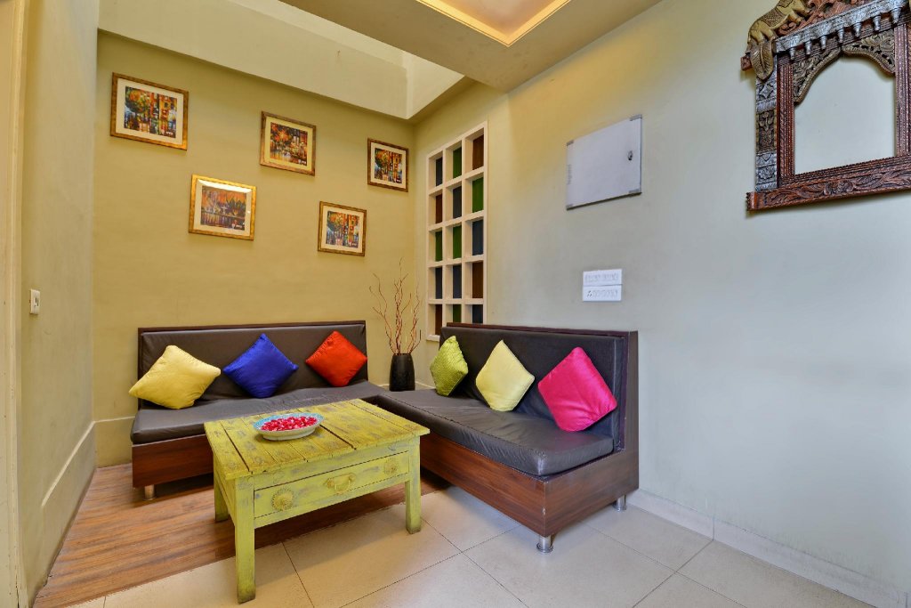 Фото Oyo 364 Hotel Dev Villas