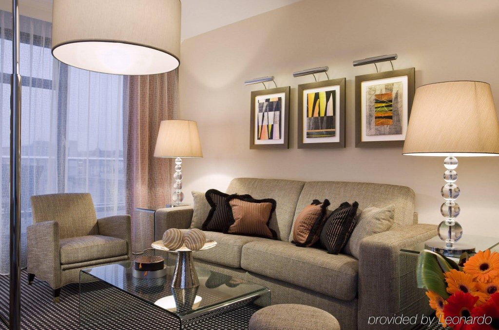 Фото Warwick Geneva