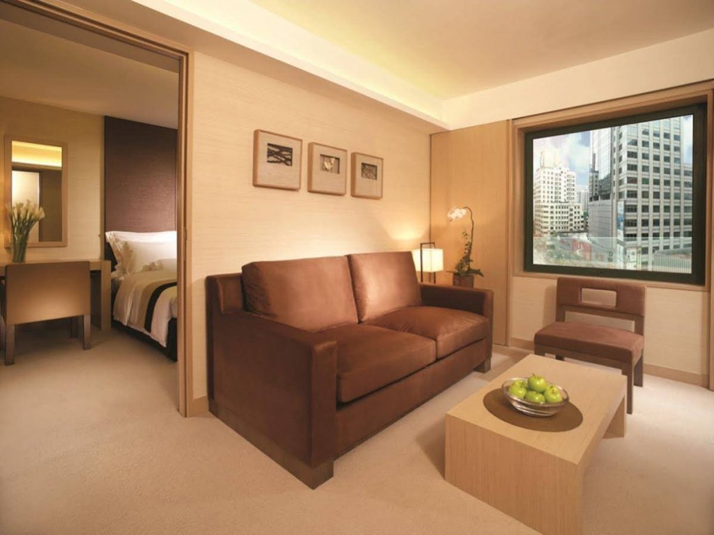 Фото Eaton Hk