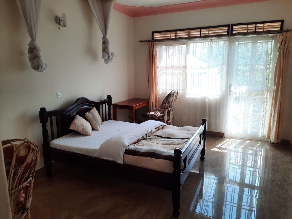 Фото Airport Side Hotel Entebbe