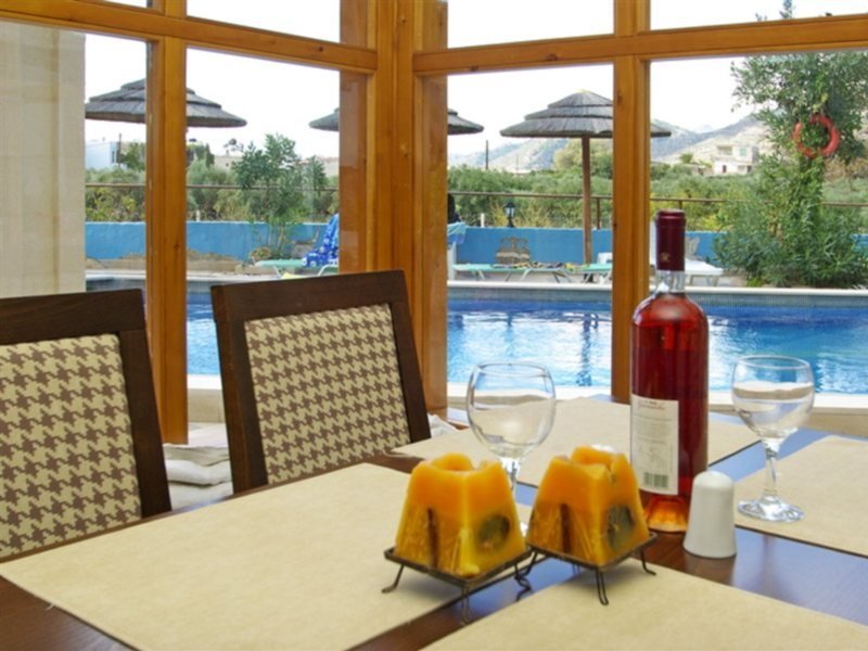 Фото South Coast Hotel