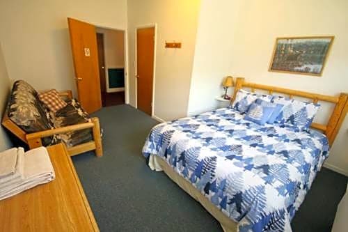 Фото Bear Creek Lodge