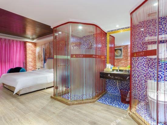 Фото Caifu Holiday Hotel