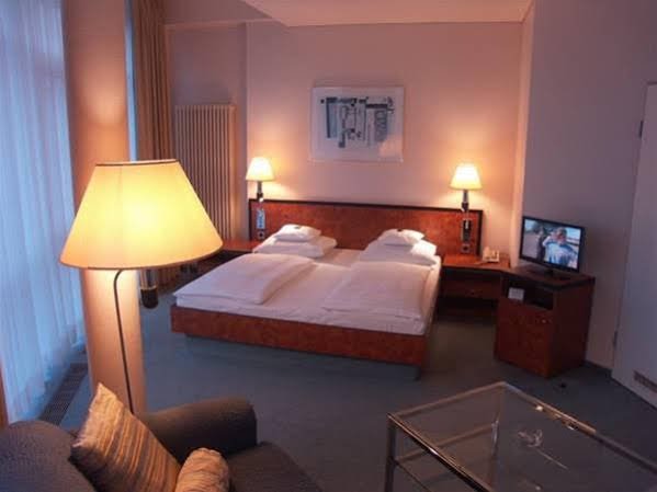 Фото отеля 2