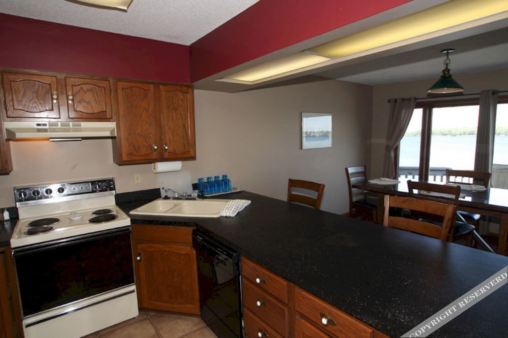 Фото West Oaks Resort